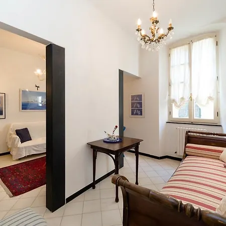 Downtown Flat * Chiavari